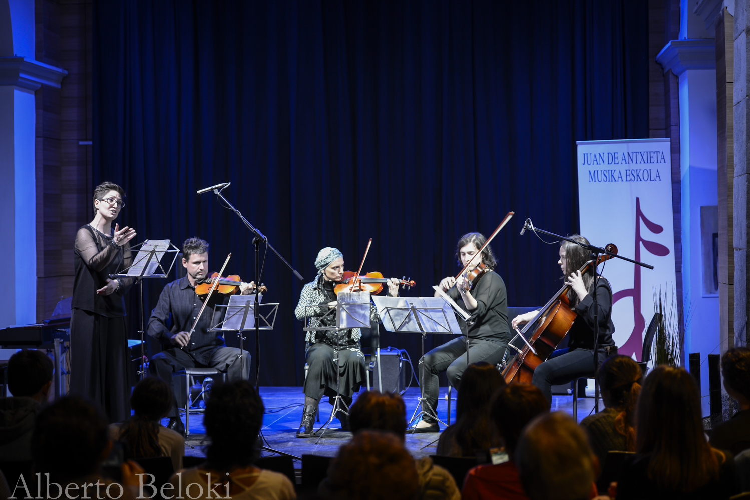 Juan de Antxieta Musika Eskolaren zikloa: helduen saioa. Juan de Antxieta Musika Eskolaren zikloa: helduen saioa.