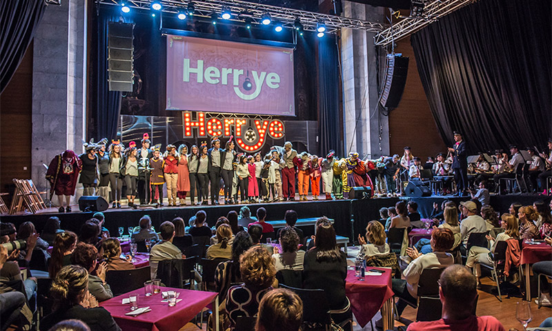 12 URTEZ KULTURA HAUSPOTZEN 12 URTEZ KULTURA HAUSPOTZEN