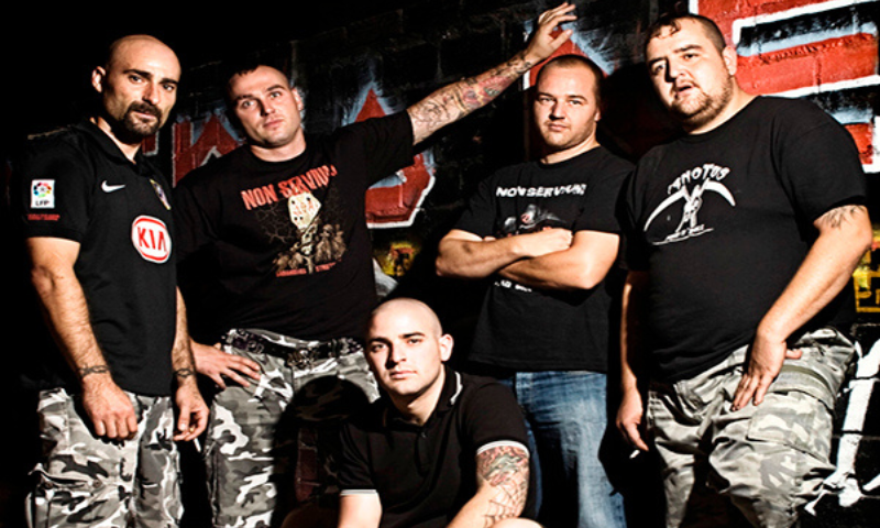 NON SERVIUM + ISTILU