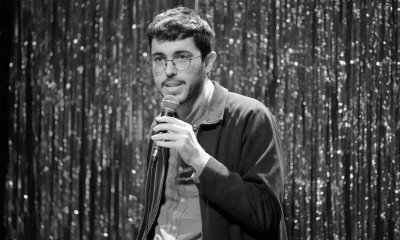 STAND UP TAILERRA | ESATEKO IDATZI