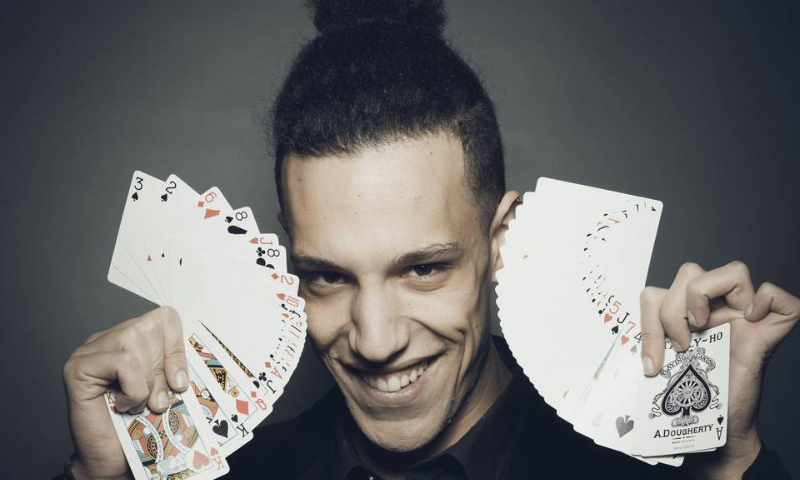 TXISTERATIK | PACO AGRADOREN HITZALDIA + GERTUKO MAGIA GALA