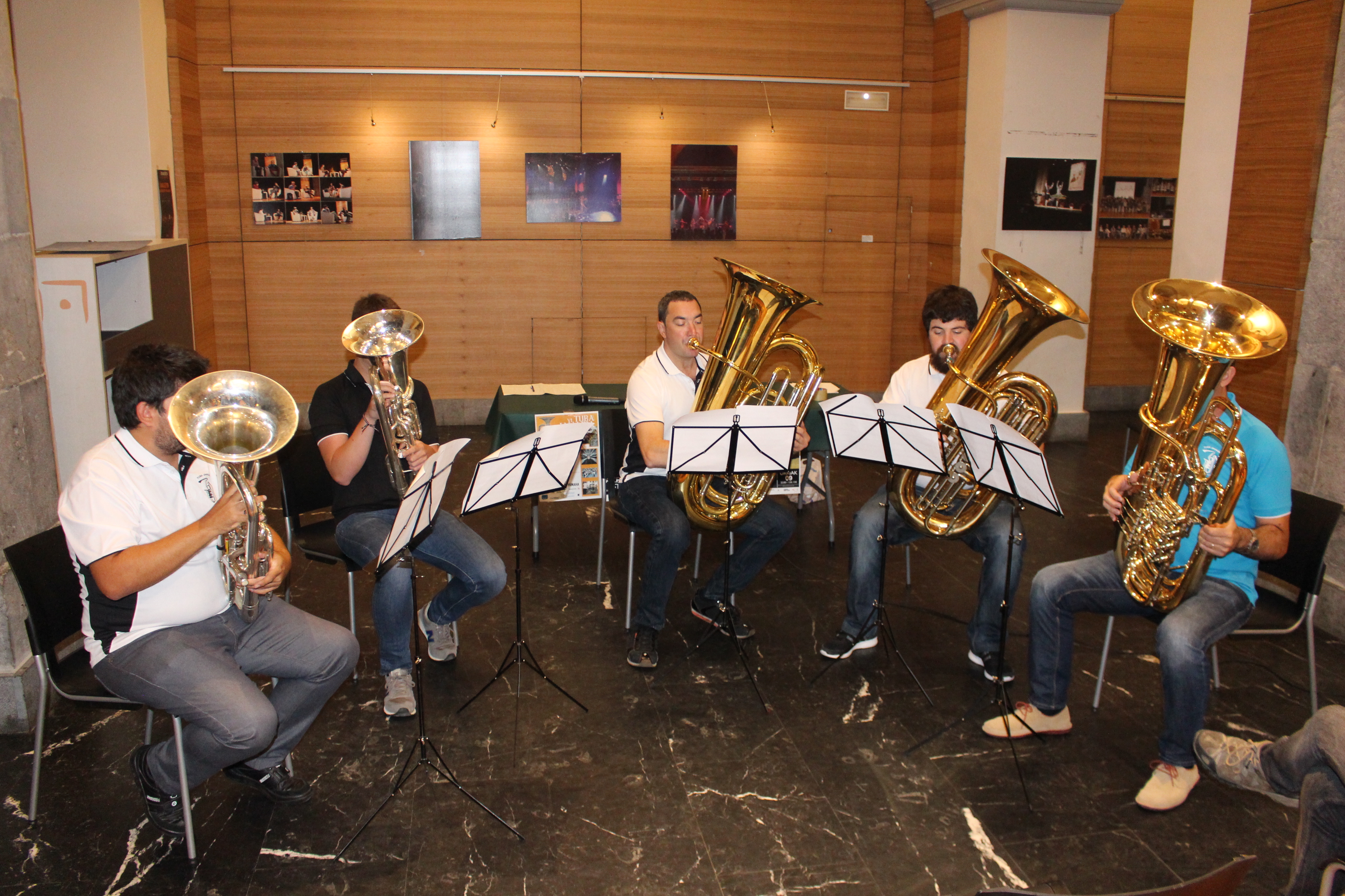 VII. Tuba jaialdiaren aurkezpena VII. Tuba jaialdiaren aurkezpena
