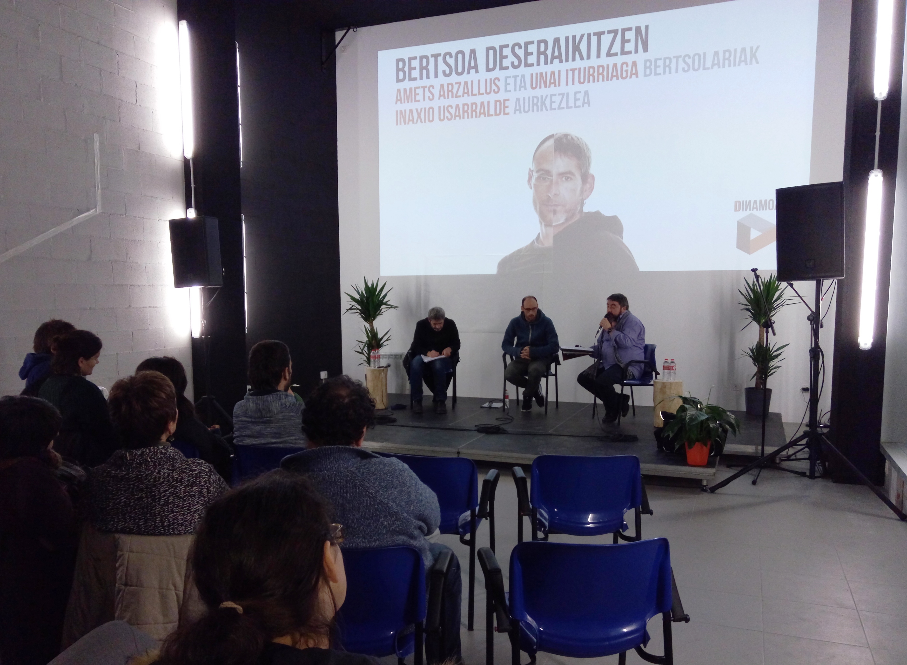 Bertsoa deseraiki dute Iturriagak eta Arzallusek Bertsoa deseraiki dute Iturriagak eta Arzallusek